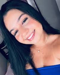 Amanda Suniga's Instagram, Twitter & Facebook