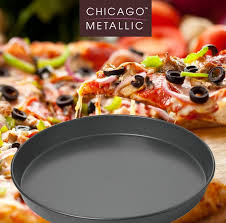 Go Deep For Those Who Like A More Robust Pizza Chicago Metallic Offers This Deep Dish Pizza Pan Pile It Deep Dish Pizza Pan Deep Dish Pizza Chicago Metallic