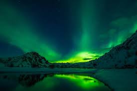 Ver la aurora boreal en todo su esplendor en islandia requiere de paciencia, suerte y que se cumplan las siguientes condiciones: Descopera Aurora Boreala Din Islanda Cu 243 Eur Zbor Din Budapesta Si 4 Nopti Cazare Calatorul Multumit