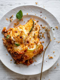 Zucchini plants are so prolific that each plant will produce between 6 and 10 pounds of fruit each growing season. Zucchini Lasagna Bolognese Zucchini Lasagna Recipe