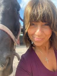I really need votes and asking all my wonderful horsey lady friends and all  the ladies watching the fab over40 contest to vote for me... I'd love to be  the inspiration for