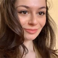 Très reconnaissante et fière de mon parcours chez PUBLICIS LUXE qui prend  fin après 6 mois de stage marqués par de sublimes projets et de belles  collaborations. En tant que cheffe de