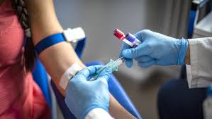 A partir d'un simple échantillon de sang (d'environ 10 ml, ce qui équivaut à une prise de sang standard), les cellules cancéreuses circulantes sont isolées et comptées grâce à un. Un Test Sanguin Pour Detecter Le Cancer Ladepeche Fr