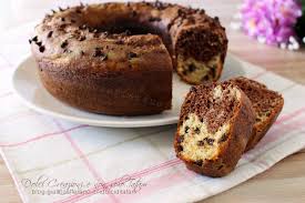 La nostra torta soffice bicolore è una ricetta facile che mette tutti d'accordo. Ciambella Bicolore Alla Ricotta Senza Burro Con Video Ricetta