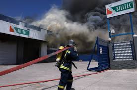 Maybe you would like to learn more about one of these? Aspropyrgos Megalh Fwtia Twra Se Ergostasio Photos Vickypedia