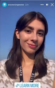 How to use social media to share real-world experiences