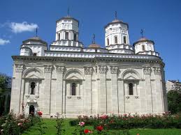 Primea, adesea vizitele bunului sau prieten mihai. Obiective Turistice Iasi Palatul Culturii Iasi Mitropolia Moldovei Si Bucovinei