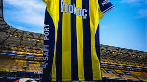 Fenerbahçe, Çubuklu Formasıyla Gaziantep FK Karşısında Sahaya Çıkıyor