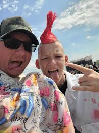 Work me versus festival me