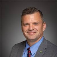 Carl Glover's Instagram, Twitter & Facebook