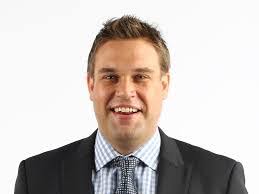 Sam Weir's Instagram, Twitter & Facebook