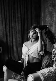 pin by rose lopez on selena gomez selena gomez photoshoot selena gomez style selena gomez