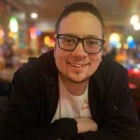 Elizabeth Longley's Instagram, Twitter & Facebook