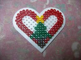 Epingle Par Cyndi Bousson Sur Bead Work Plastic Perle Beads Perle A Repasser Noel Perles Hama Motifs Perler