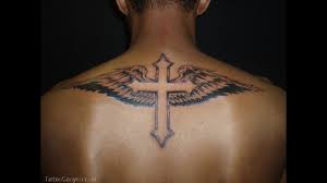 Idee Tatouage Homme Haut Du Dos