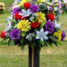 Leaving flowers on the graves of loved ones is a special practice. 140 Grave Flowers Ideas Memorial Flowers Grave Flowers Flowers