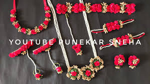 We specialize in one of a kind crafts designed by exquisite artists, who have a compassion for style and uniqueness. Flower Jewellery Making For Haldi Flower Jewellery Making At Home Flower Jewellery For Baby Shower Baby Shower Jewelry Flower Jewellery Real Flower Jewelry