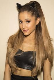 Iggy azalea (official music video). Pin Von Cristal Auf Ariana Grande Ariana Grande Fotos Ariana Grande Frisuren