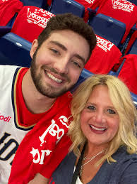 Adele Harrell (@delliedo)