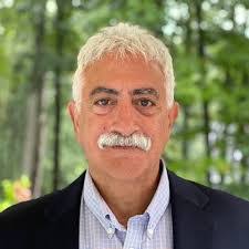 Mara Stefan's Instagram, Twitter & Facebook