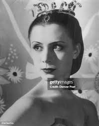 69 Svetlana Beriosova Stock Photos, High-Res Pictures, and Images