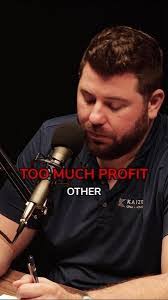 Regina Ferris's Instagram, Twitter & Facebook