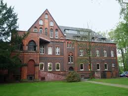 Kostenloser park mit einheimischen tieren in natürlich wirkenden gehegen. Umbau Luise Fliedner Haus Und Integration Hotel Mutterhaus Wettbewerb Meyer Architekten Gmbh