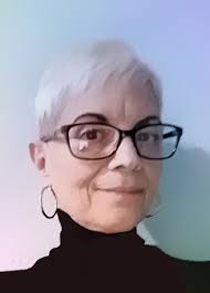 Donna Proctor's Instagram, Twitter & Facebook