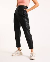 Parcourez la rubrique pantalons noir pour femme. Pantalon Simili Cuir Noir 141219899a08 Pimkie