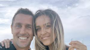 An emotional mitchell pearce has addressed the media about his latest scandal, saying it's in the best interests of the knights to stand down as captain. 1x2nvr911yeznm