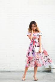Lace And Locks Petite Fashion Blogger Off The Shoulder Floral Dress Wedding Guest Spring Wedding Guest Dress Wedding Guest Outfit Summer Wedding Guest Dress
