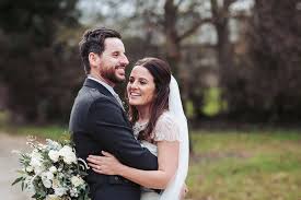 Really unique and creative wedding bouquet. Blog Leafy Couture