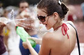 I love sharing activities for teenage girls & activities for teen boys with you and i hope that you find that these fun activities for teens work well for your family. 10 Fun Winter Activities For Teenagers