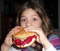 Menu fille/rose : crêpes & "Ambre-Burger"