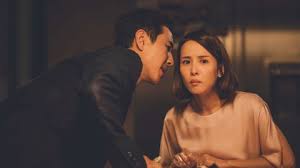 Parasite follows a poor korean family, two parents in their 50s, a daughter, and a son, both just north of 18, who live inside a cramped basement apartment. What Is The Movie Parasite About Cast How And Where To Watch Stream