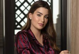 Aug 06, 2021 · أطلت الفاشنيستا الكويتية روان بن حسين على جمهورها منذ ساعات لأول مرة منذ وفاة والدتها منذ مدة قريبة مشيرة إلى انها لم تستطع حتى الان تجاوز الصدمة. Ù‚Ø§Ø·Ø¹Ù‡Ø§ ÙˆØ§Ù„Ø¯Ù‡Ø§ Ù…Ø¯Ø© 3 Ø£Ø´Ù‡Ø± Ø¨Ø³Ø¨Ø¨ Ø§Ù†Ø³ØªØºØ±Ø§Ù… ÙˆØµØ­Ø§ÙÙŠØ© ÙƒØ§Ù†Øª Ø³Ø¨Ø¨ Ø´Ù‡Ø±ØªÙ‡Ø§ Ø±ÙˆØ§Ù† Ø¨Ù† Ø­Ø³ÙŠÙ† ØªØªØ­Ø¯Ø« Ø¹Ù† Ø¨Ø¯Ø§ÙŠØ§ØªÙ‡Ø§ ÙÙŠØ¯ÙŠÙˆ Mada Post Ù…Ø¯Ù‰ Ø¨ÙˆØ³Øª