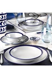 Cam yemek takımları içinde yeni bir trend, temperli camdan, yani sıkıştırılmış cam katmanlardan yapılan trend olur. 6 Kisilik Yemek Takimlari Modelleri Ve Fiyatlari Satin Al