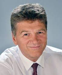 Robert Marmo's Instagram, Twitter & Facebook