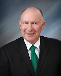 Father and daughter rule over Du Monde