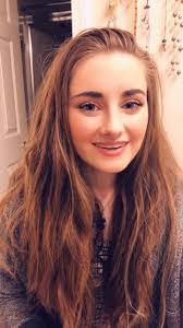 Renee Baldwin's Instagram, Twitter & Facebook