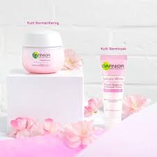 Agar hasilnya nyata, batu apung untuk eksfoliasi kulit dianjurkan untuk digosokkan setiap hari selama sebulan pada area kulit yang tampak kehitaman. 5 Produk Skincare Yang Cocok Untuk Mencerahkan Kulit Remaja