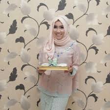 The truth is, starting a business of any kind is hard work. Siti Sarah Stsaraah Twitter