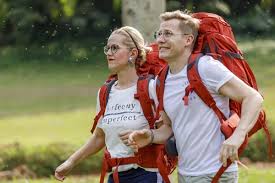 Les amulettes remportées ne sont transformées en argent réel que pour le binome vainqueur de la course, à bombay. Jonathan Et Aurore Pekin Express Victimes D Un Terrible Accident De Voiture Qui A Coute Une