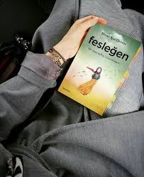 Eda Kilavuz Adli Kullanicinin Meftun Panosundaki Pin Kitap Fotografciligi Kitap Onerileri Kitap Listeleri