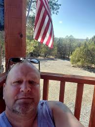 Okay so why I didn't take alot of pictures with all family members Sunday i  really don't know or have a really good excuse except for the fact that I  was hungry