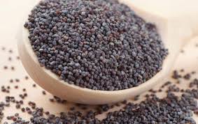Chia seeds are mixture of colors and kinda fatty ovals while selasih are round and black. Rupa Rupanya Banyak Manfaat Biji Selasih Yang Kita Tak Tahu Selain Mengawal Paras Gula Petua Ibu