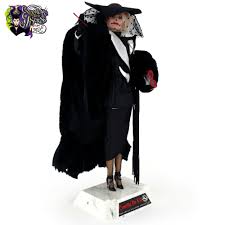 When you talk about flamboyant characters, it's awfully hard to beat this mistress of mayhem. Mattel Disney Collector Dolls Great Villains Collection 101 Dalmatians Live Action Movie Doll Glenn Close As Cruella De Vil Power In Pinstripes Experiencethemistress Com