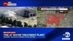 美国水务局为何要在自家厂区建巨型锂电池储能场？La Verne 大火揭开的跨界能源赌局