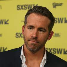 See the hilarious clip below. Ryan Reynolds 15 Fakten Uber Den Kanadischen Schauspieler Stern De