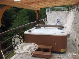 Ein whirlpool im garten ist eine investition, die wohlüberlegt sein will. á…á… Whirlpool Balkon Das Mussen Sie Wissen Mini Jacuzzi